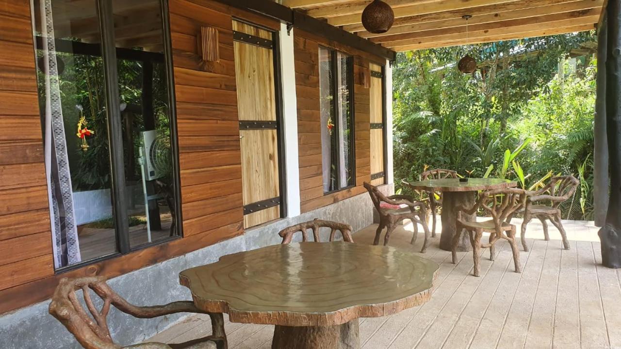 Sinharaja Forest Edge Pensión Deniyaya Exterior foto