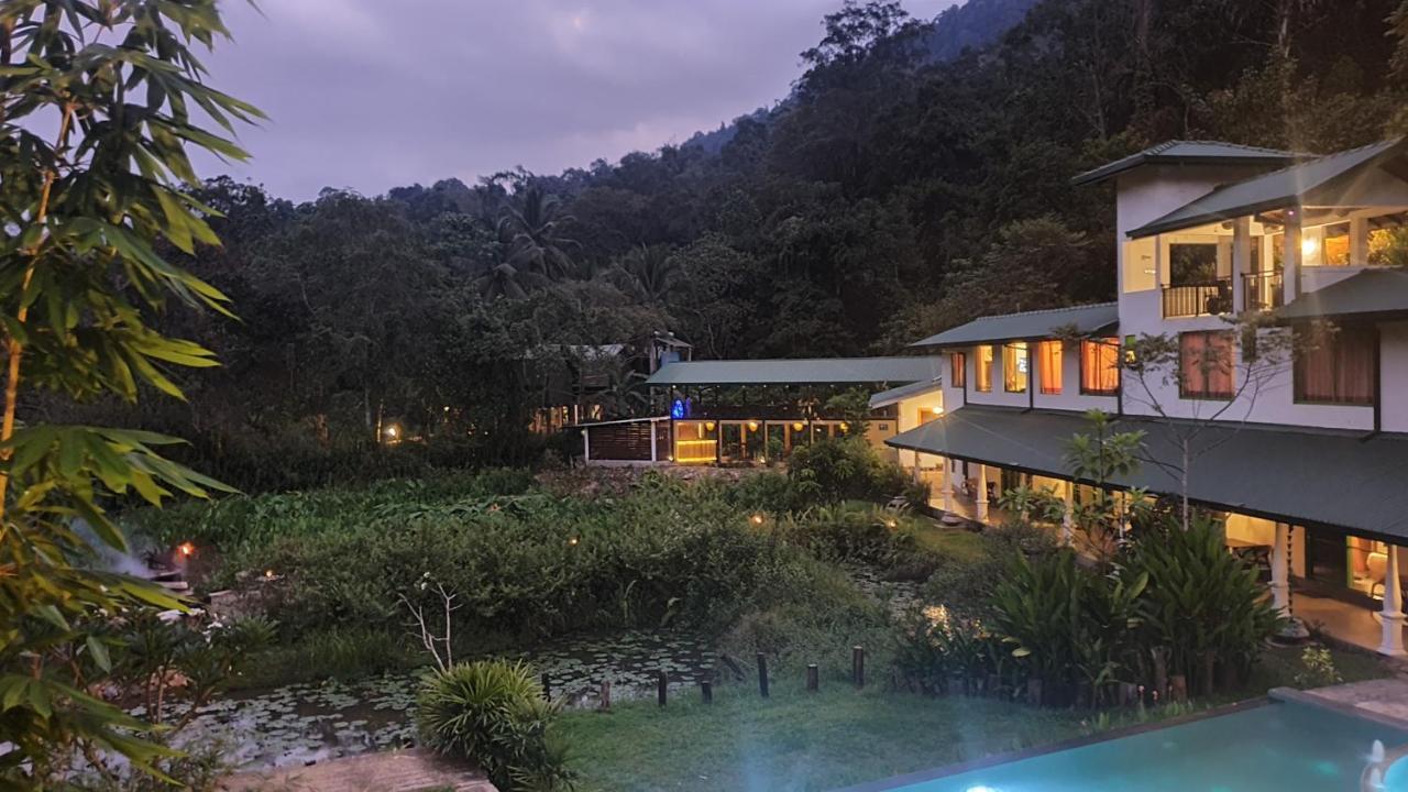 Sinharaja Forest Edge Pensión Deniyaya Exterior foto
